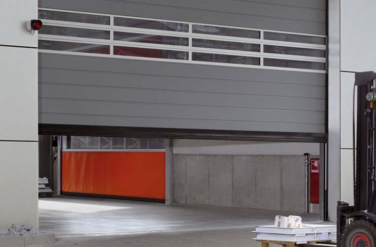 5 portes de garage commerciales de types différents 5 portes de garage commerciales de types différents
