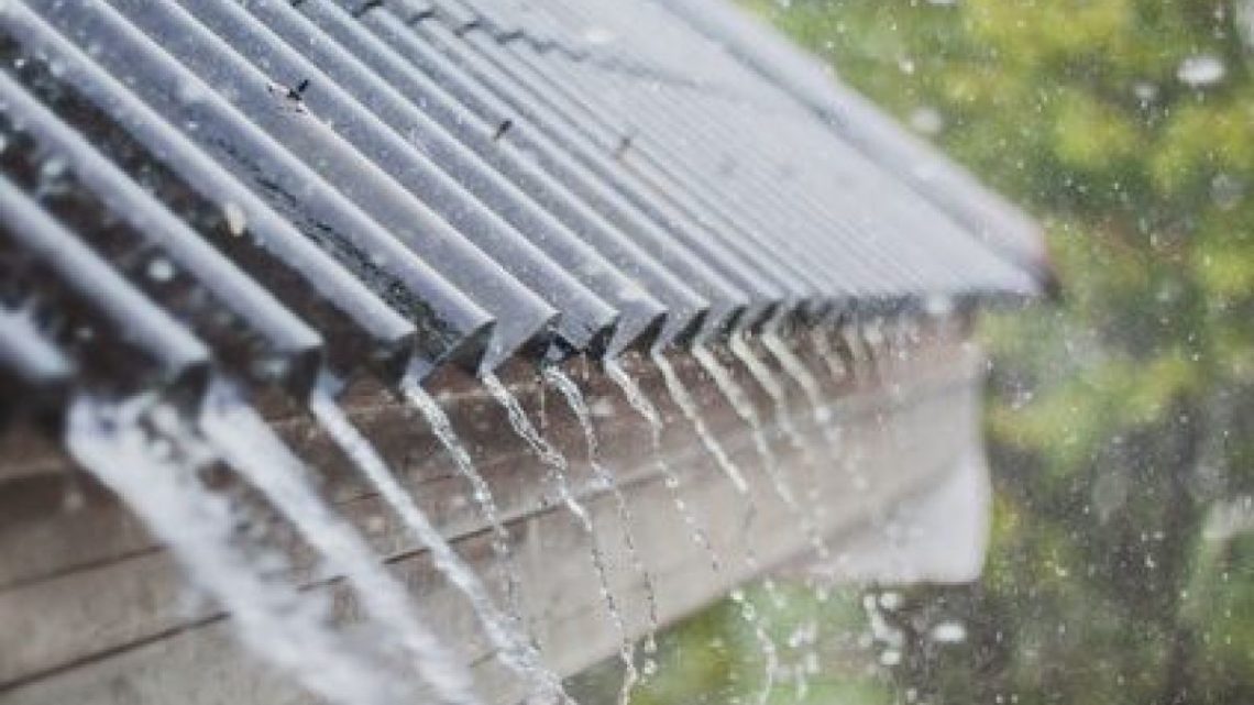 Comment réparer un toit endommagé par l’averse des grêles?